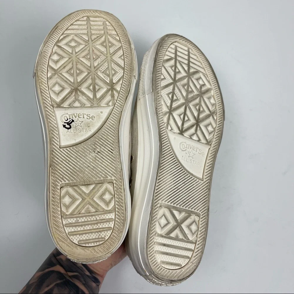 Converse Low Top Sneakers Size 3